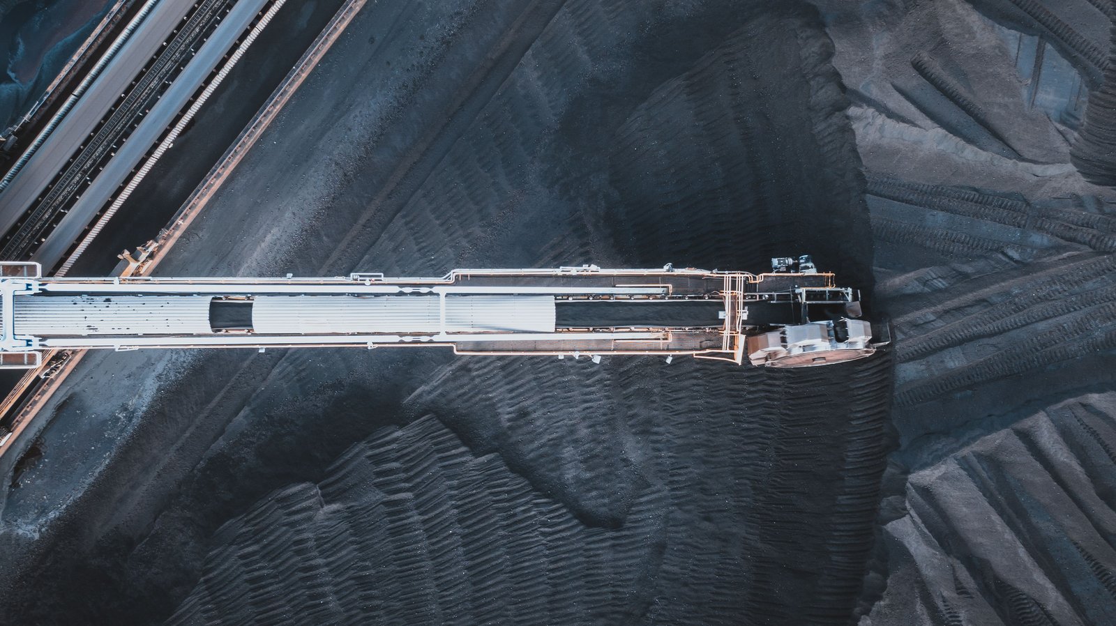 Indonesia Moves Toward State-Controlled Strategic Commodities Exports: What Businesses Need to Know